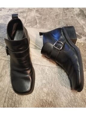 Vintage 90s y2k Bratz Black Leather‎ Square Toe Chunky Heel Buckle Boots Booties